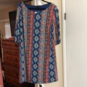 Patterned dress 3/4 sleeve